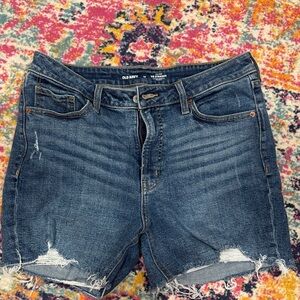 Old Navy Women's Distressed Blue Jean Shorts size 14
